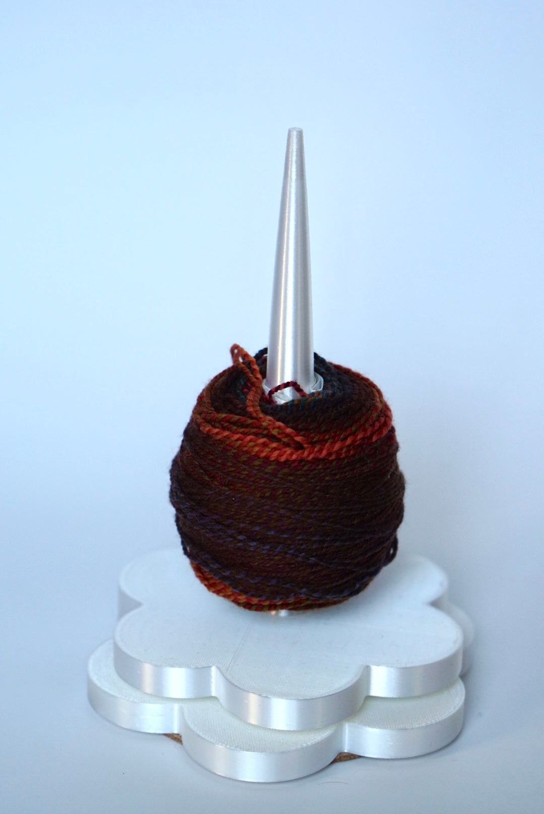 Yarn holder / daisy