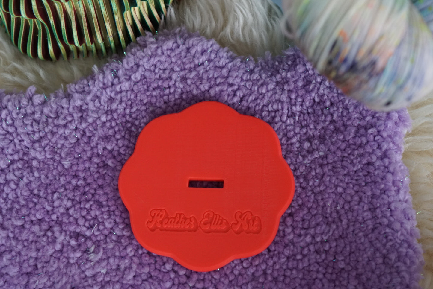 Yarn holder / wristlet