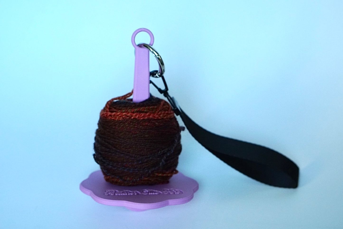 Yarn holder / wristlet