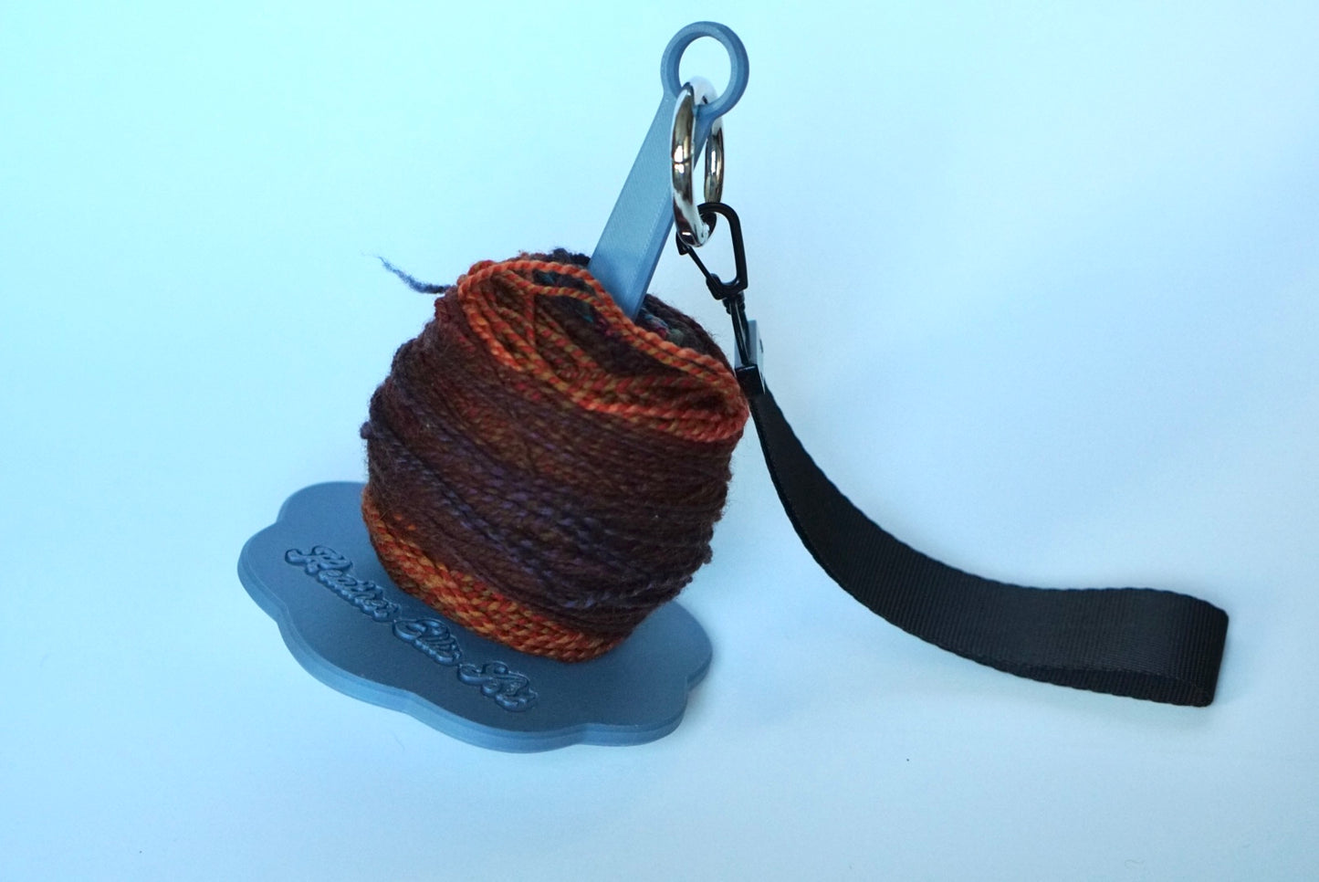 Yarn holder / wristlet
