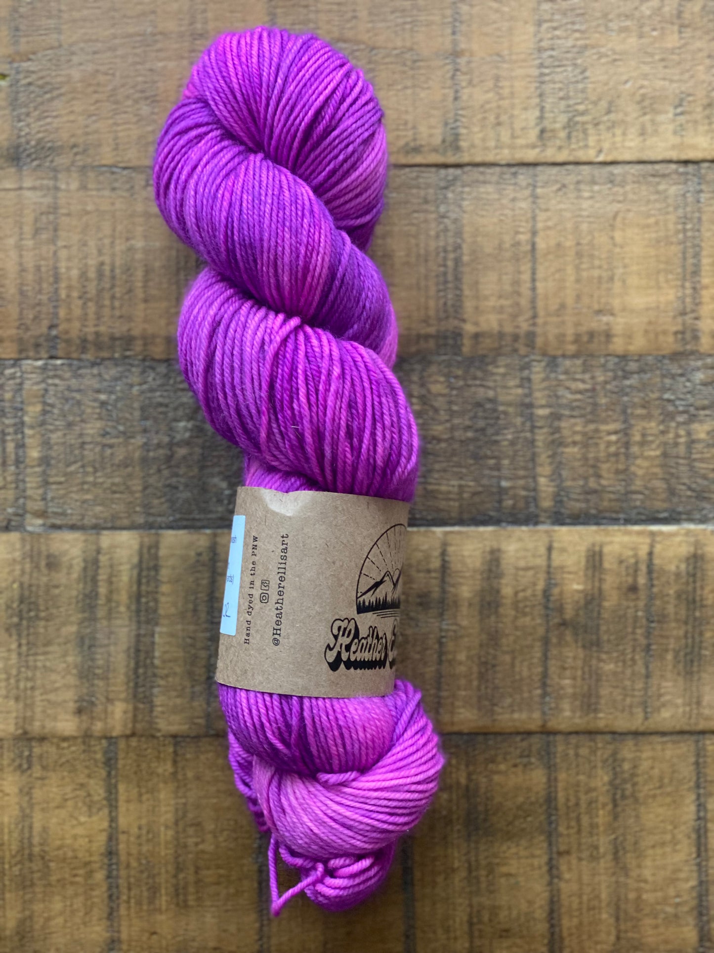 Ready to ship // hyper color //
