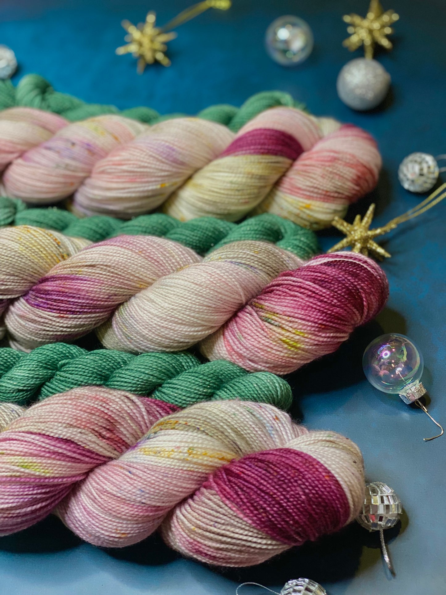 // Winter Berry sock set //