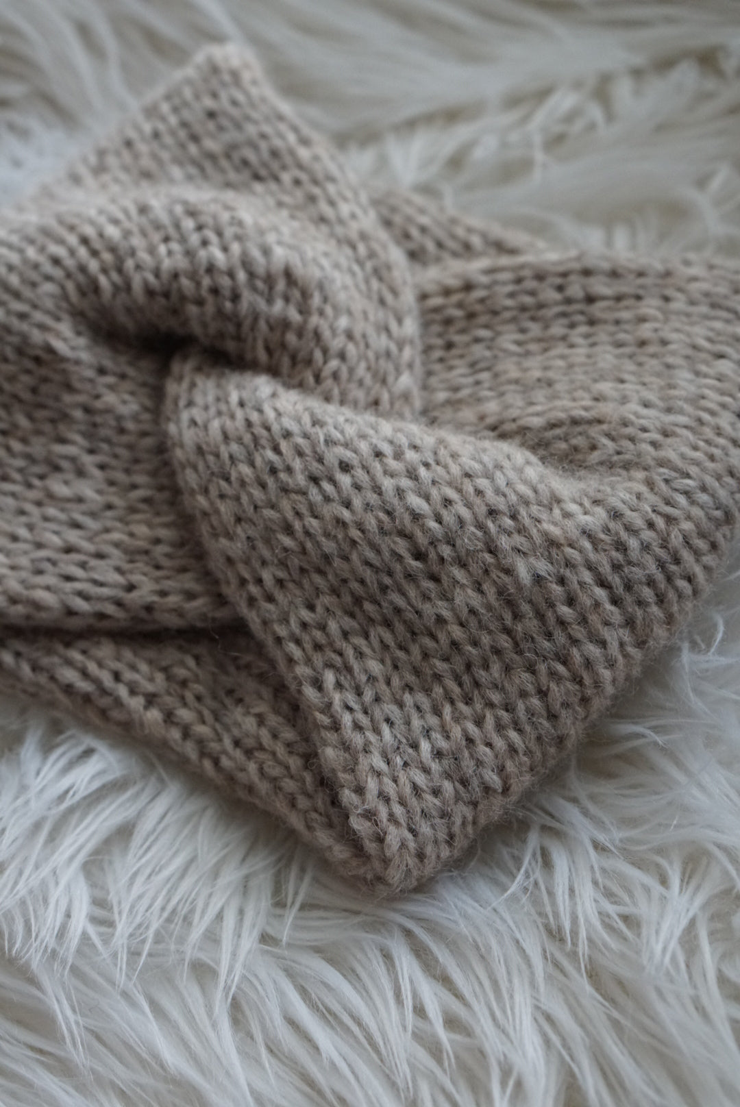 Alpaca headband- Seashell