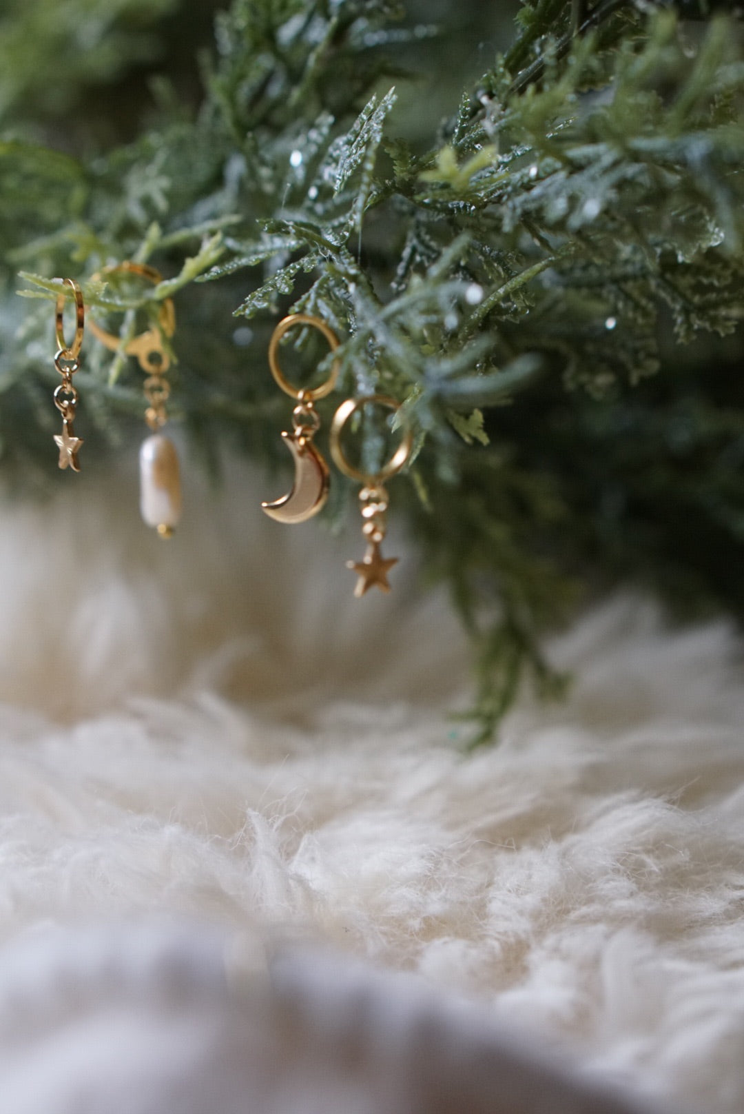 Pearl, Moon & stars Stitch Marker set