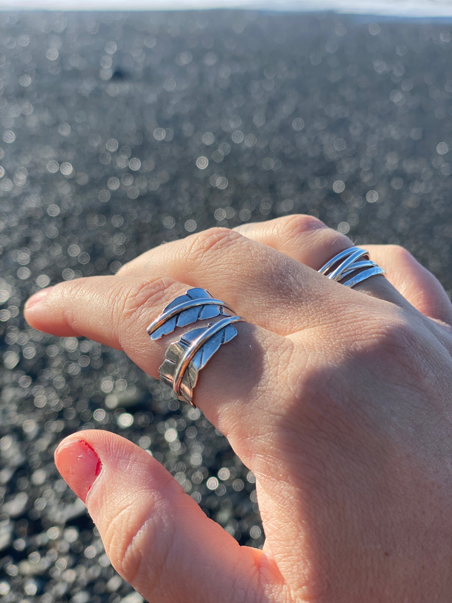 Leaf/feather ring