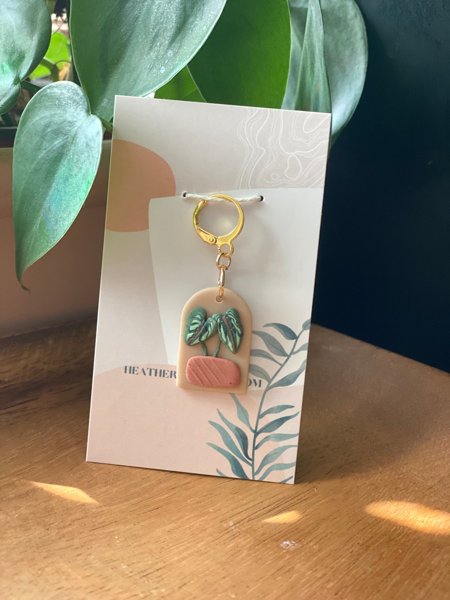 Potted plant stitch marker