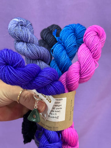 Mini skein set // Coraline //