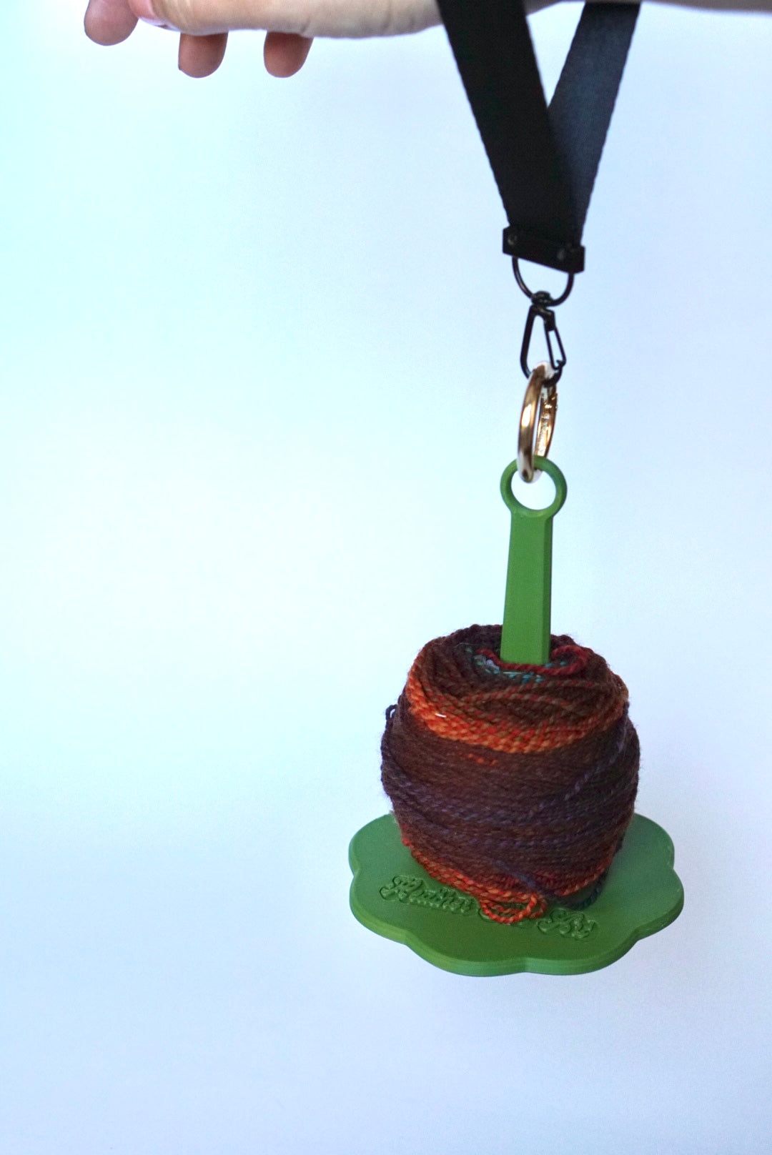 Yarn holder / wristlet