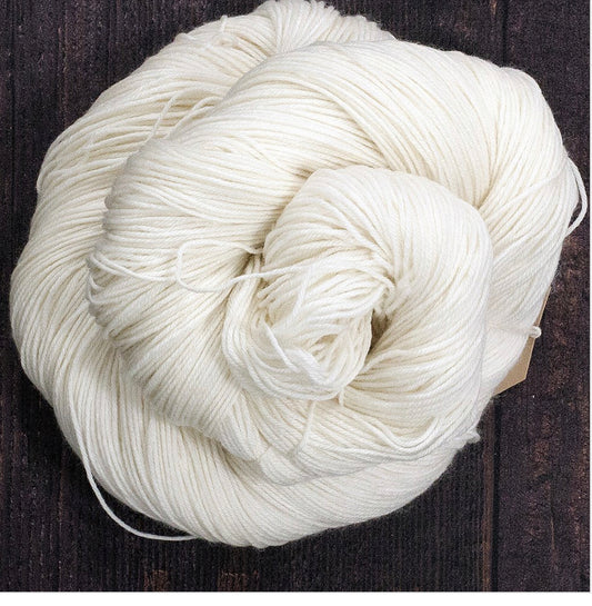 // un-dyed yarn //