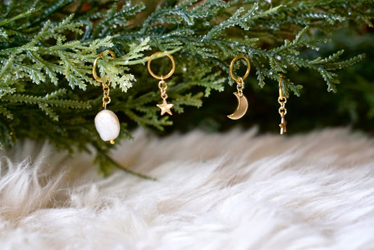 Pearl, Moon & stars Stitch Marker set