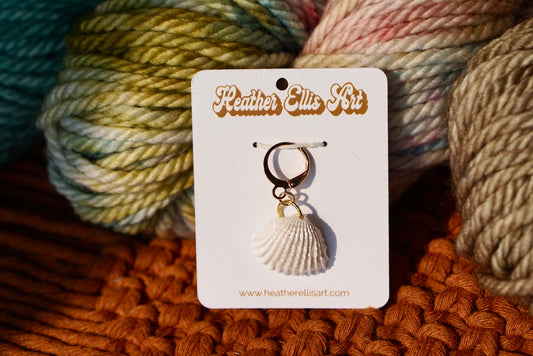 Clay shell stitch marker