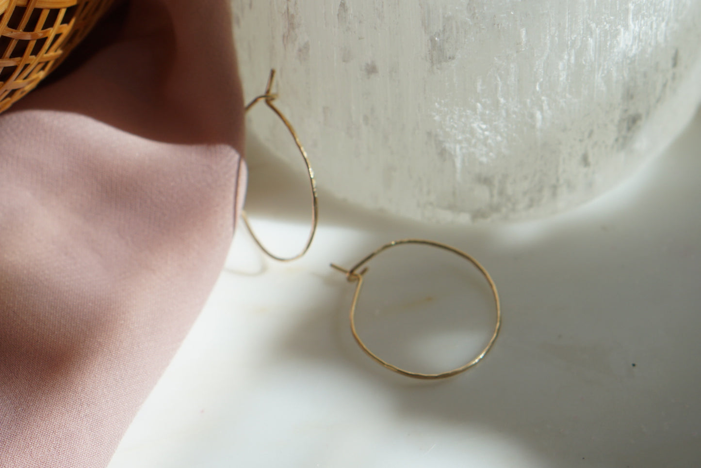 Minimal hoops